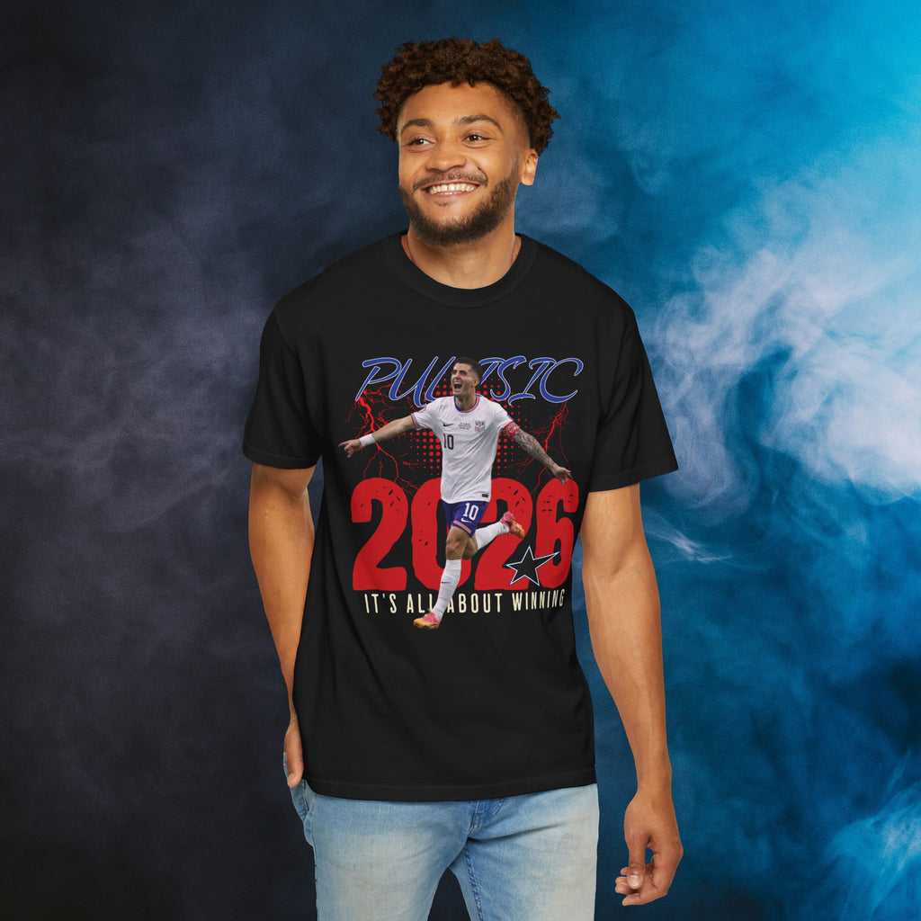 Christian Pulisic USA Soccer Graphic T-Shirt — Men's National Team Tee