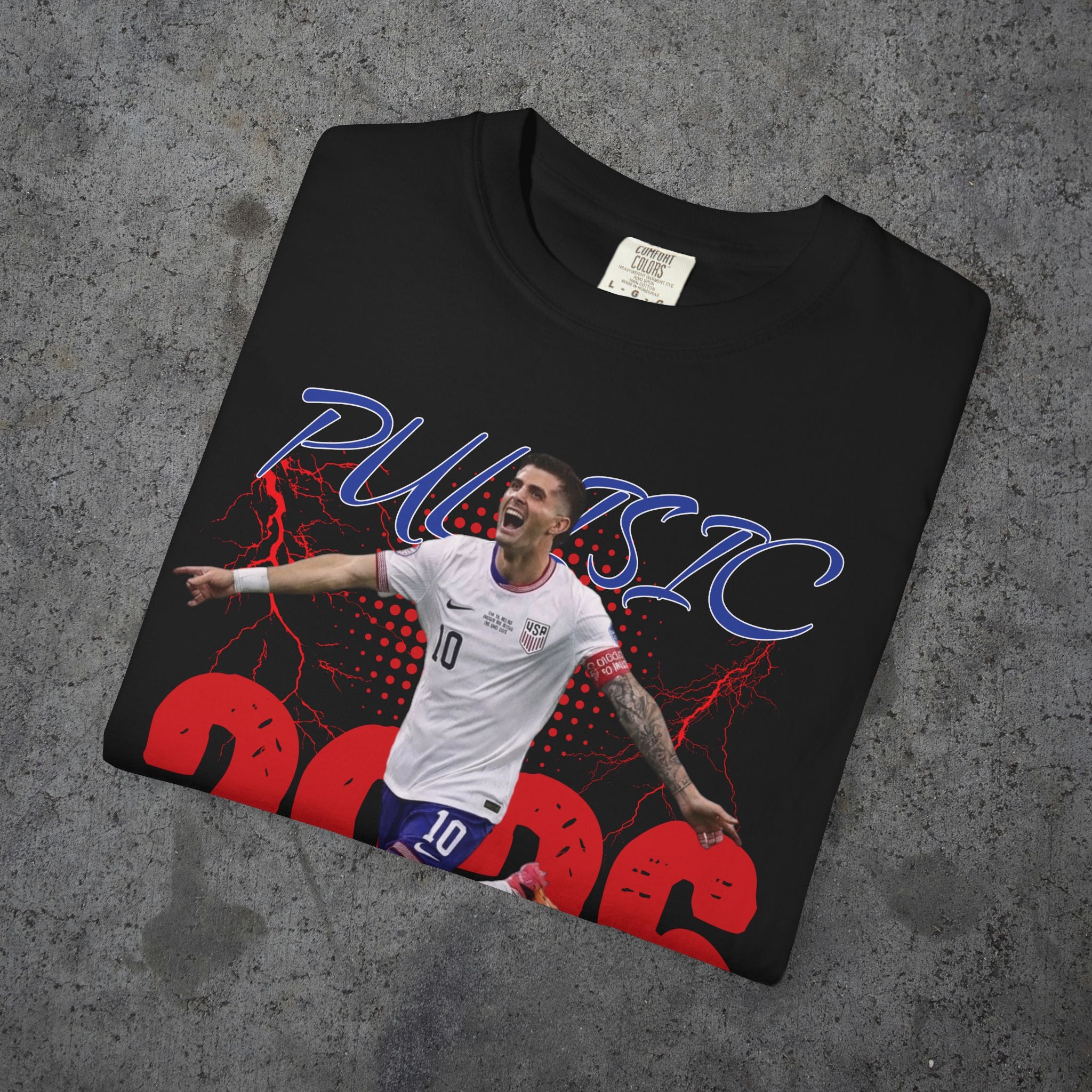 Christian Pulisic USA Soccer Graphic T-Shirt — Men's National Team Tee